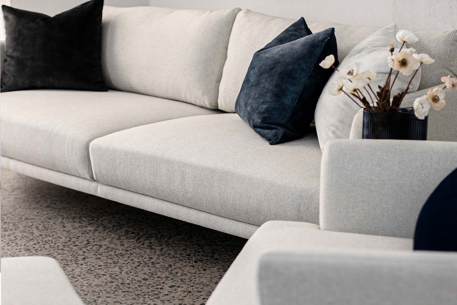 The benefits of buying a polyester fabric sofa