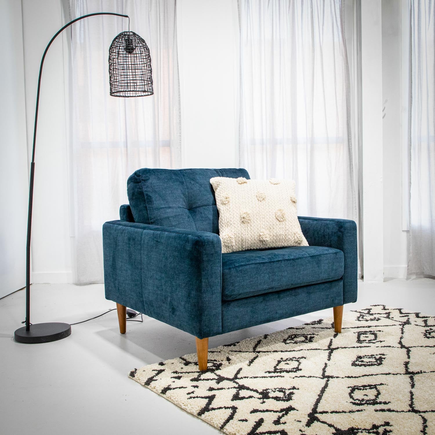 Classic Vogue Velvet Chair in Vogue Ocean Online Warehouse Sale