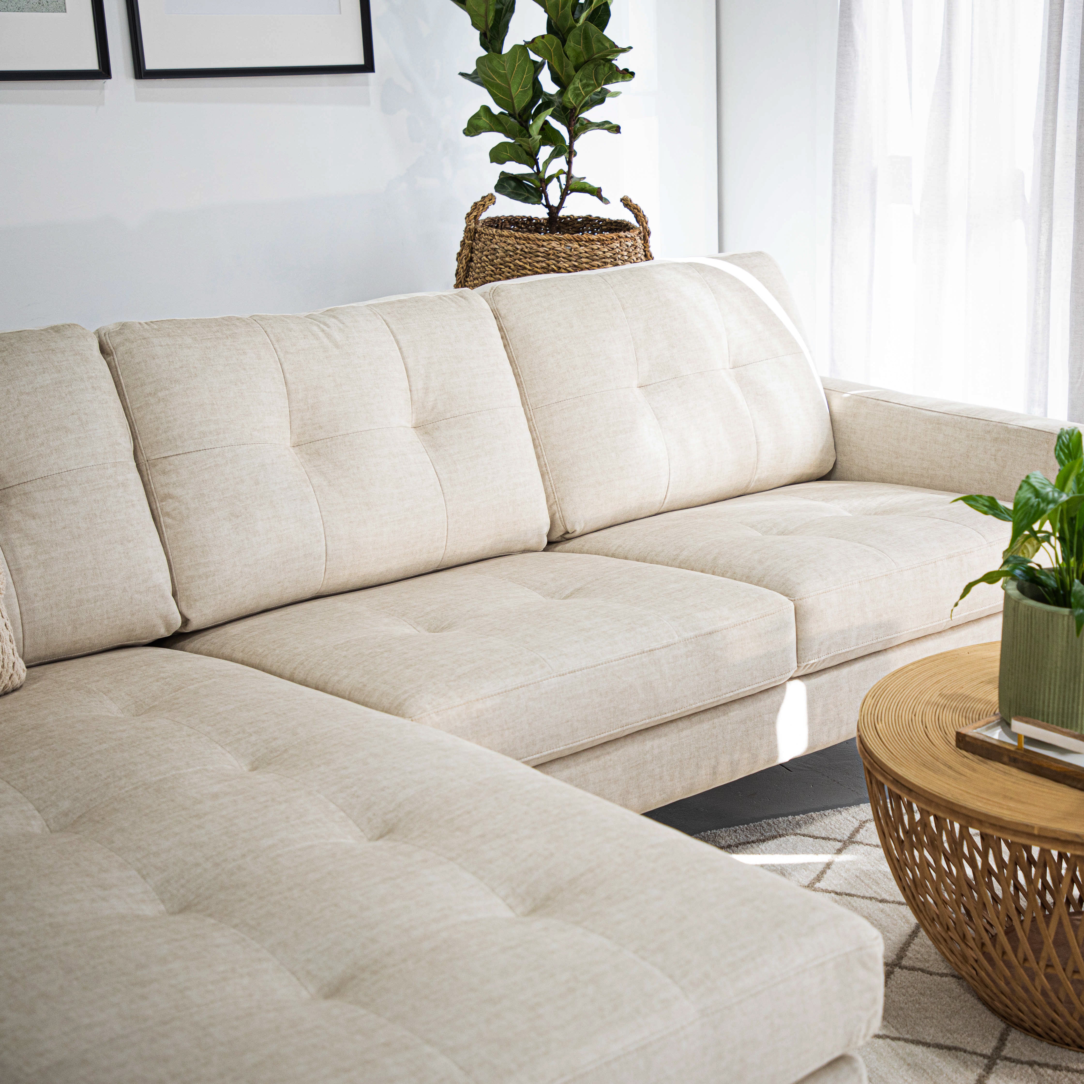 Classic Fabric Right Side Facing Chaise Lounge