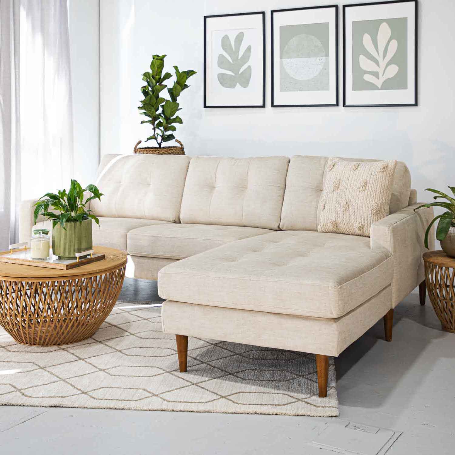 Classic Fabric Right Side Facing Chaise Lounge