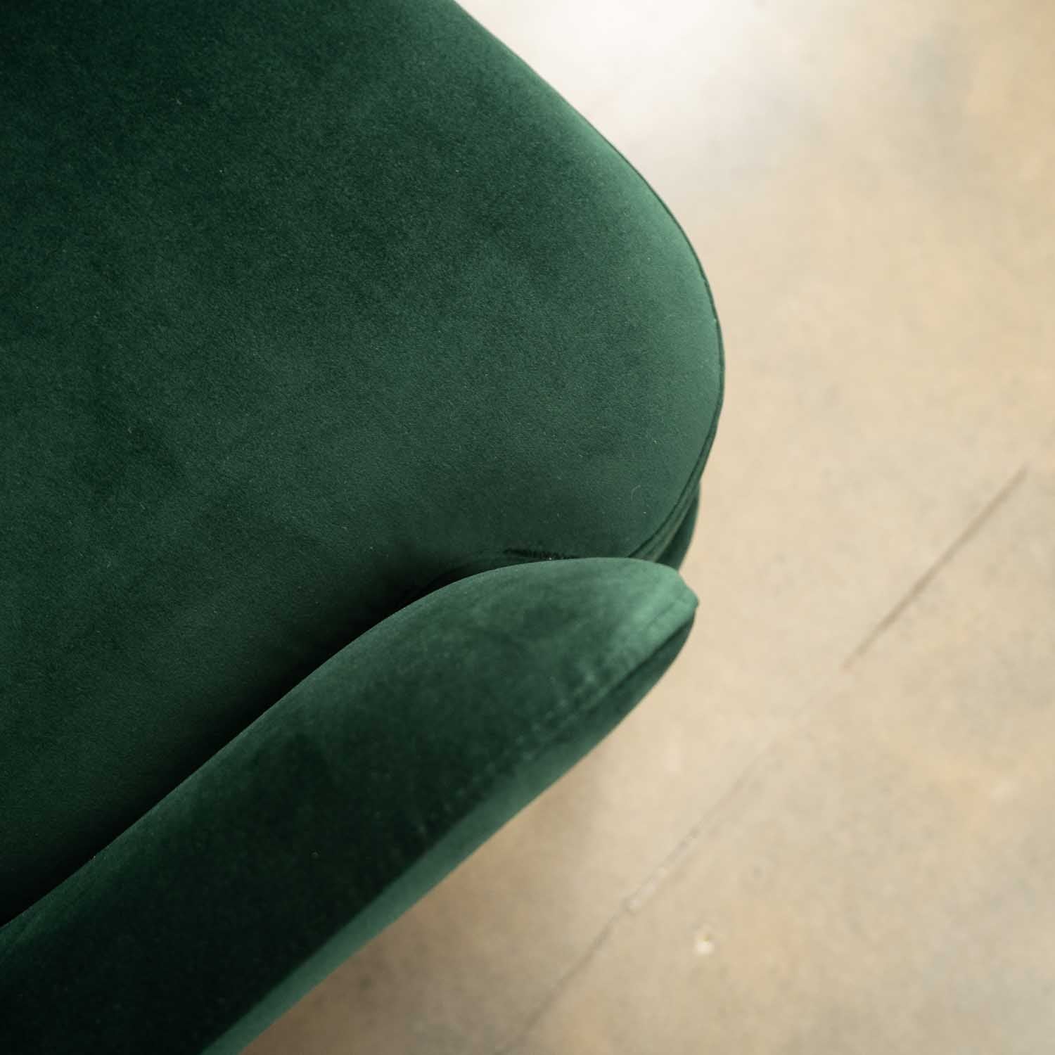 Airlie Vogue Velvet Chair
