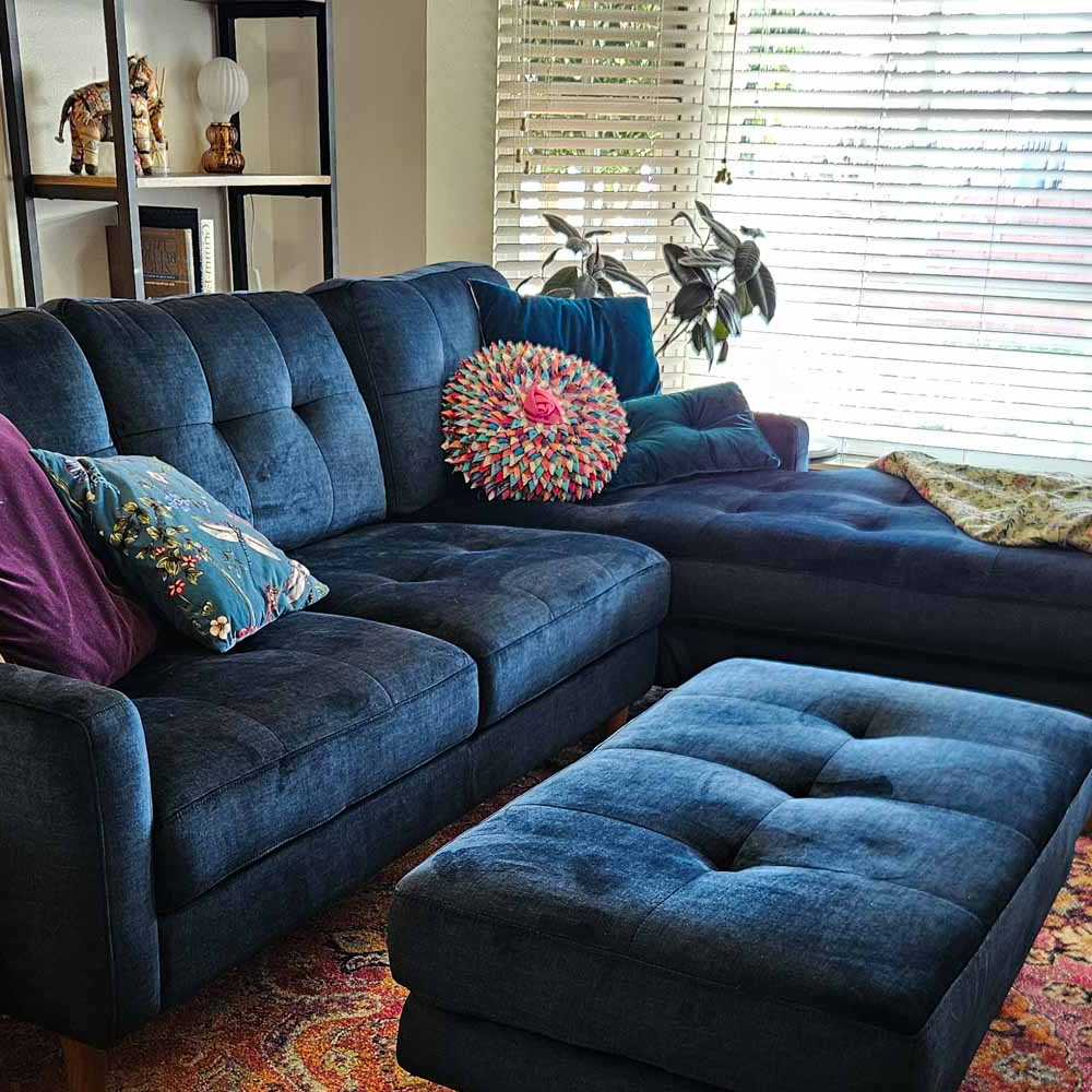 Classic Fabric Right Side Facing Chaise Lounge